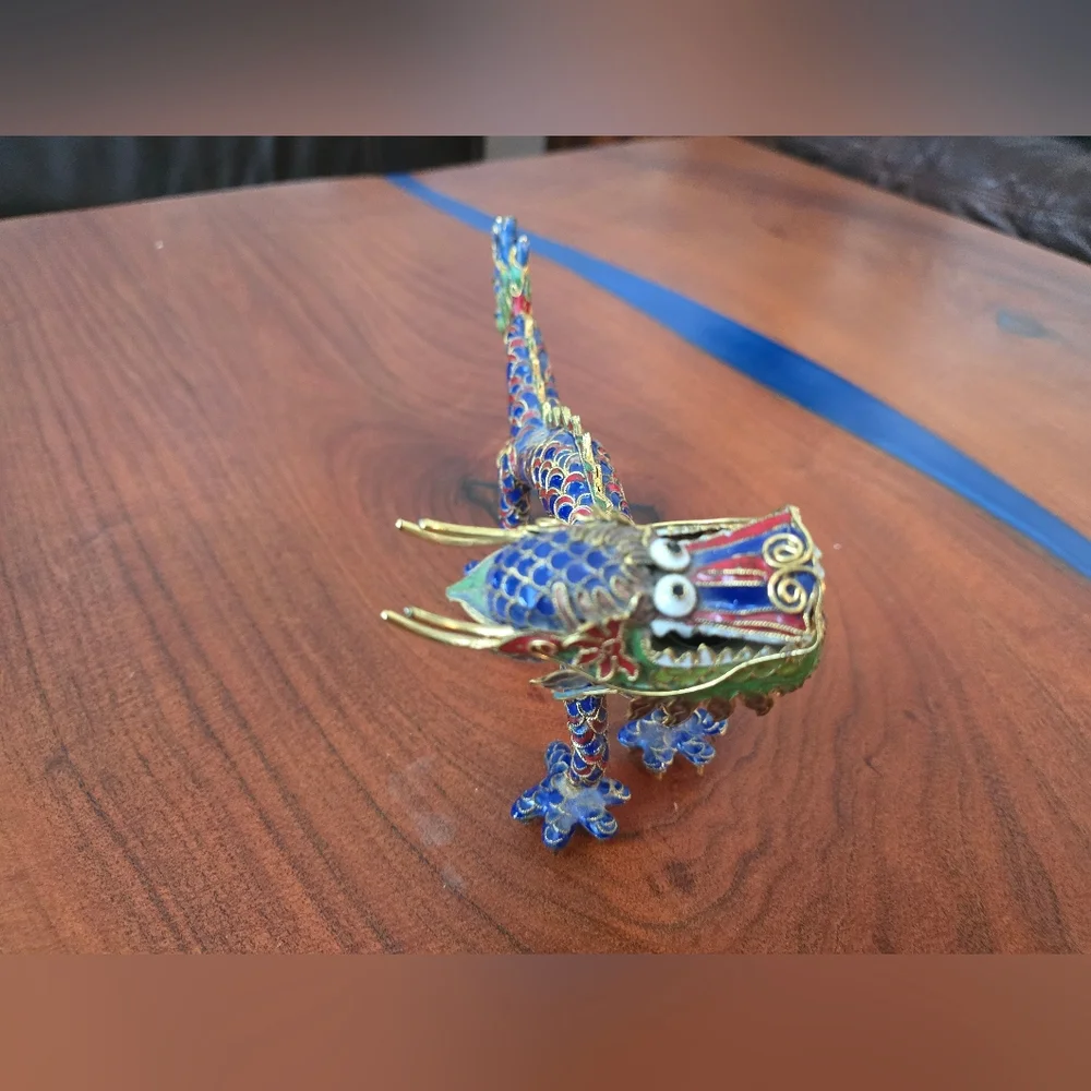 Decorative Blue and Red Cloisonné Dragon Figurine for Reptile Display